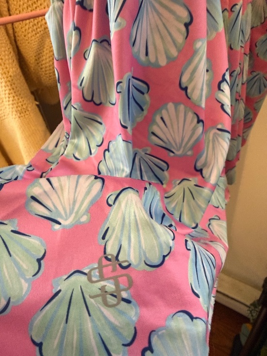 Pink Shell-Print Shorts - Picture 2 of 3